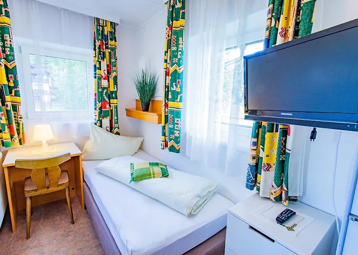 Soldanella 6 By Alpenidyll